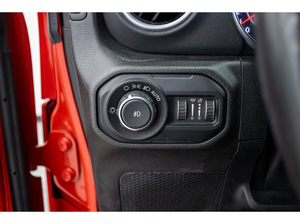2020 Jeep Wrangler Unlimited Rubicon photo 35