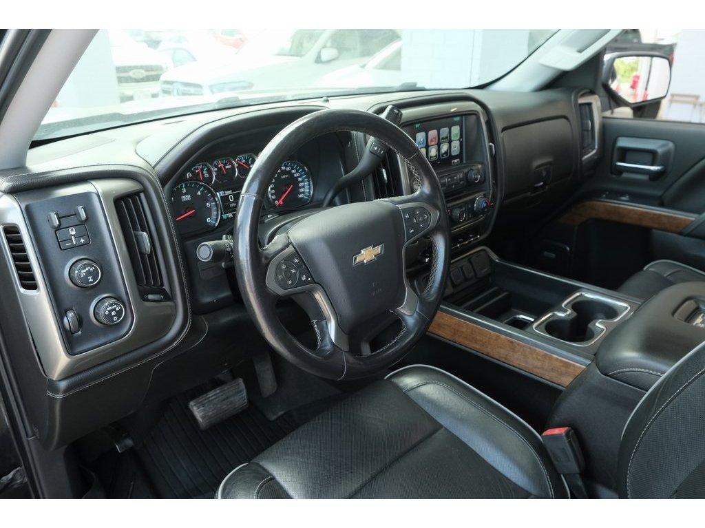 2018 Chevrolet Silverado 1500 High Country photo 6