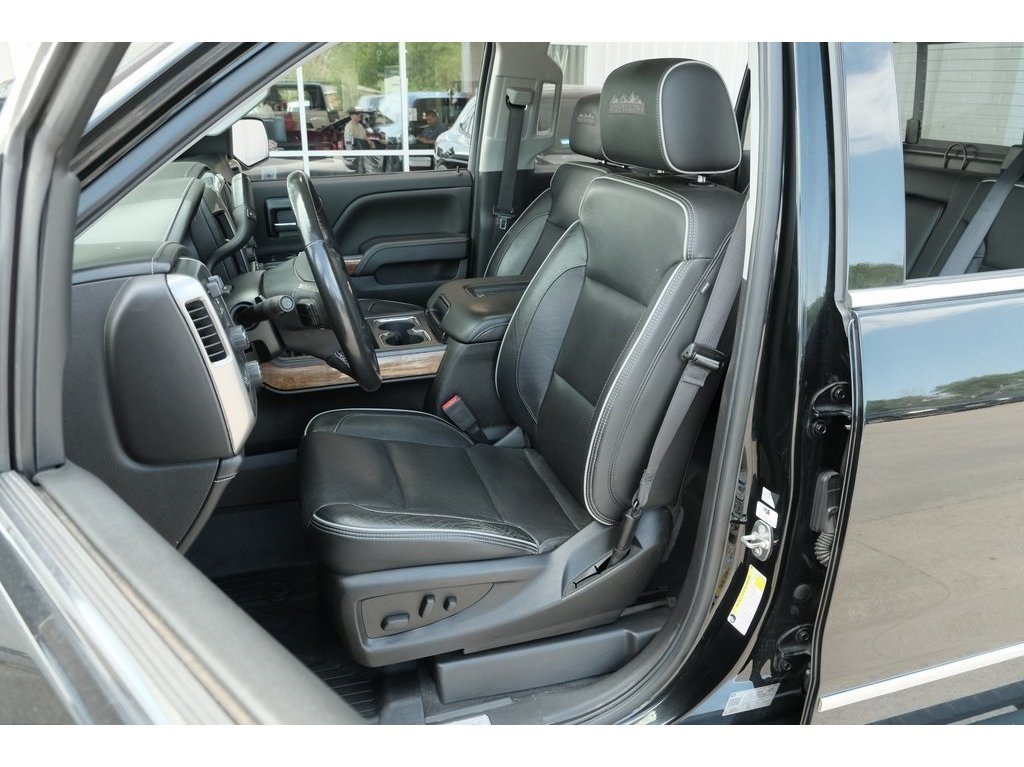2018 Chevrolet Silverado 1500 High Country photo 14