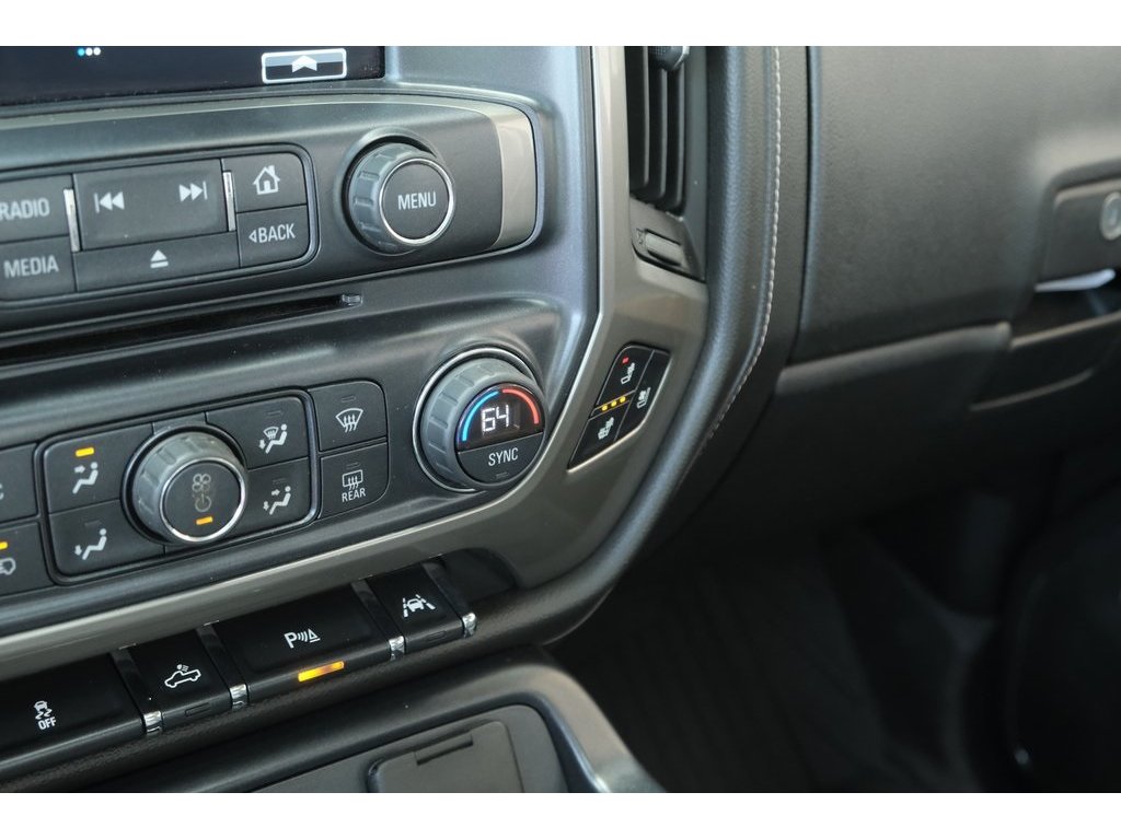 2018 Chevrolet Silverado 1500 High Country photo 22