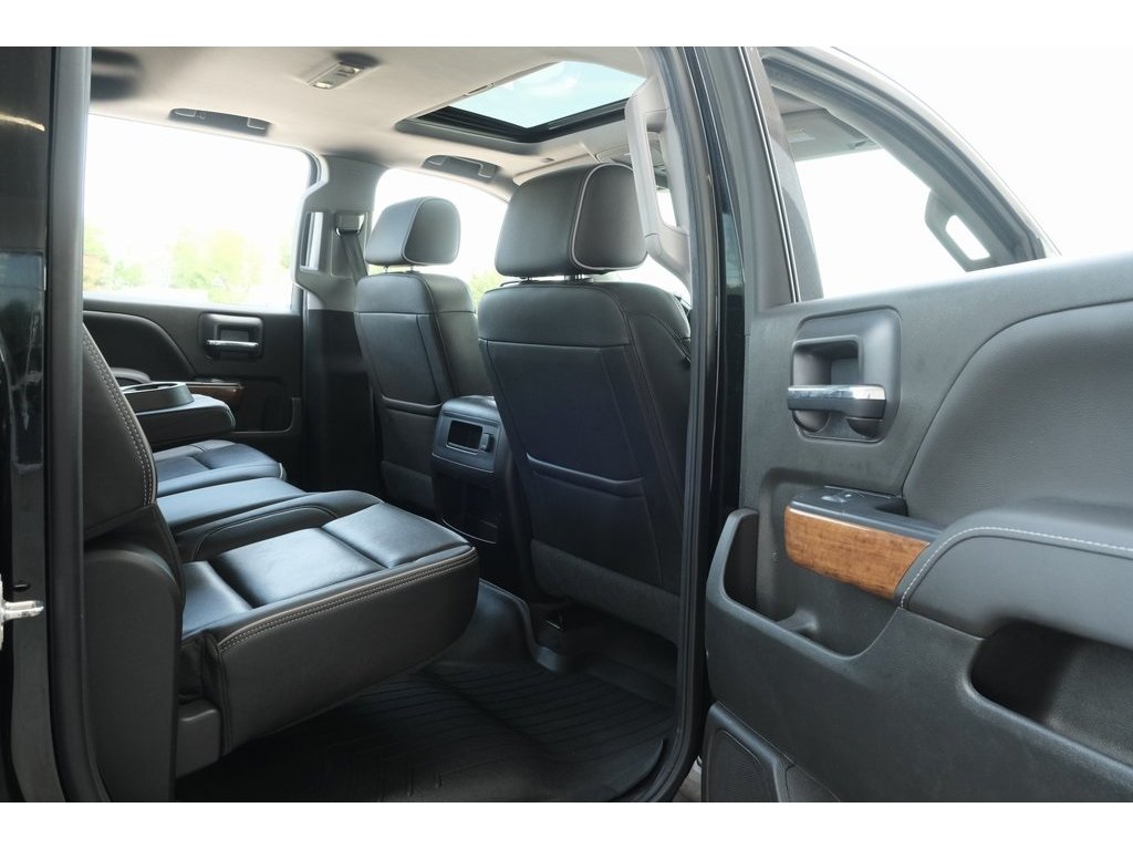 2018 Chevrolet Silverado 1500 High Country photo 28