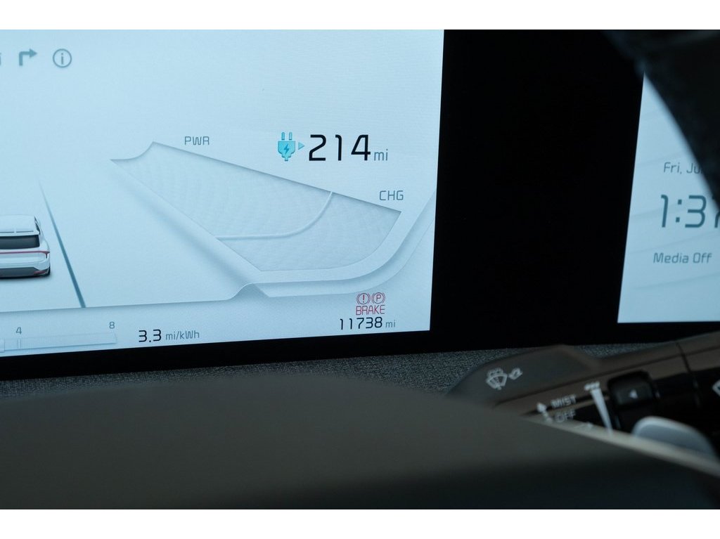 2024 Kia EV6 Wind photo 7