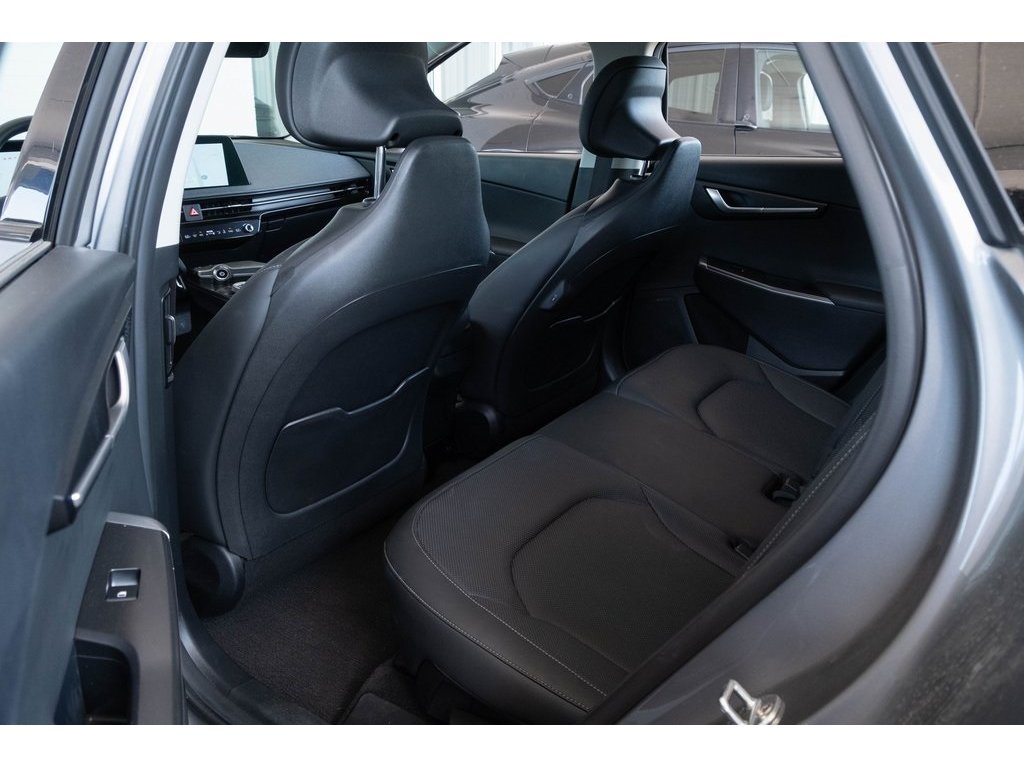 2024 Kia EV6 Wind photo 14