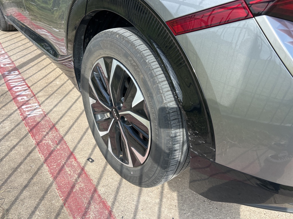 2024 Kia EV6 Wind photo 28