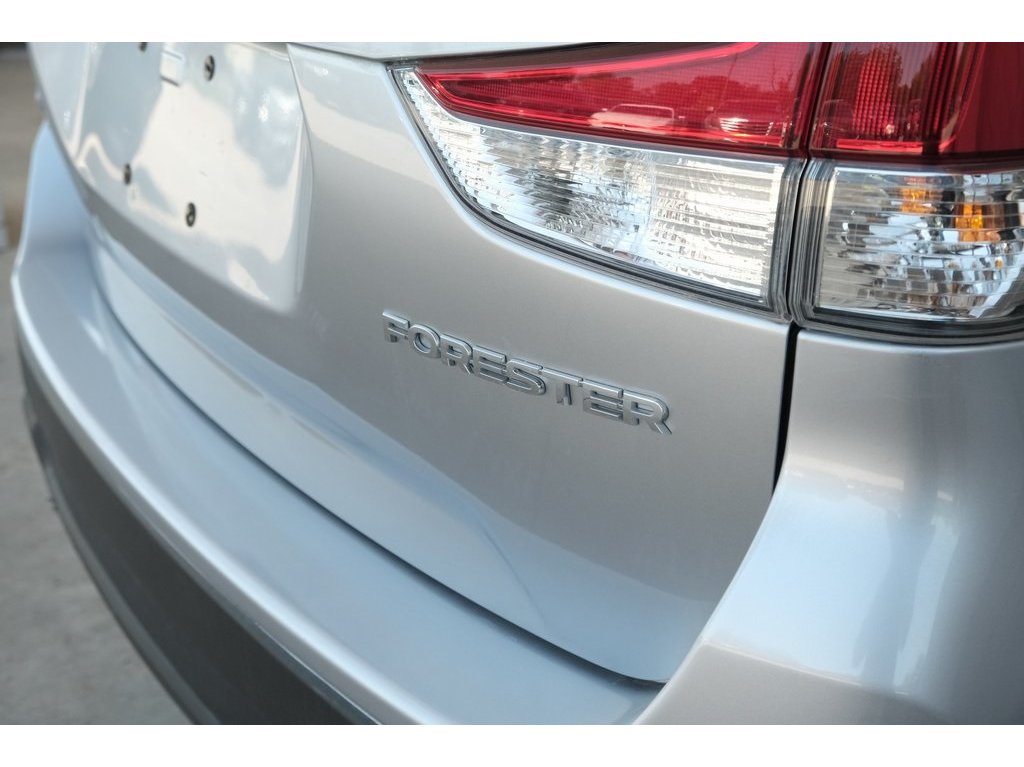 2022 Subaru Forester Limited photo 34