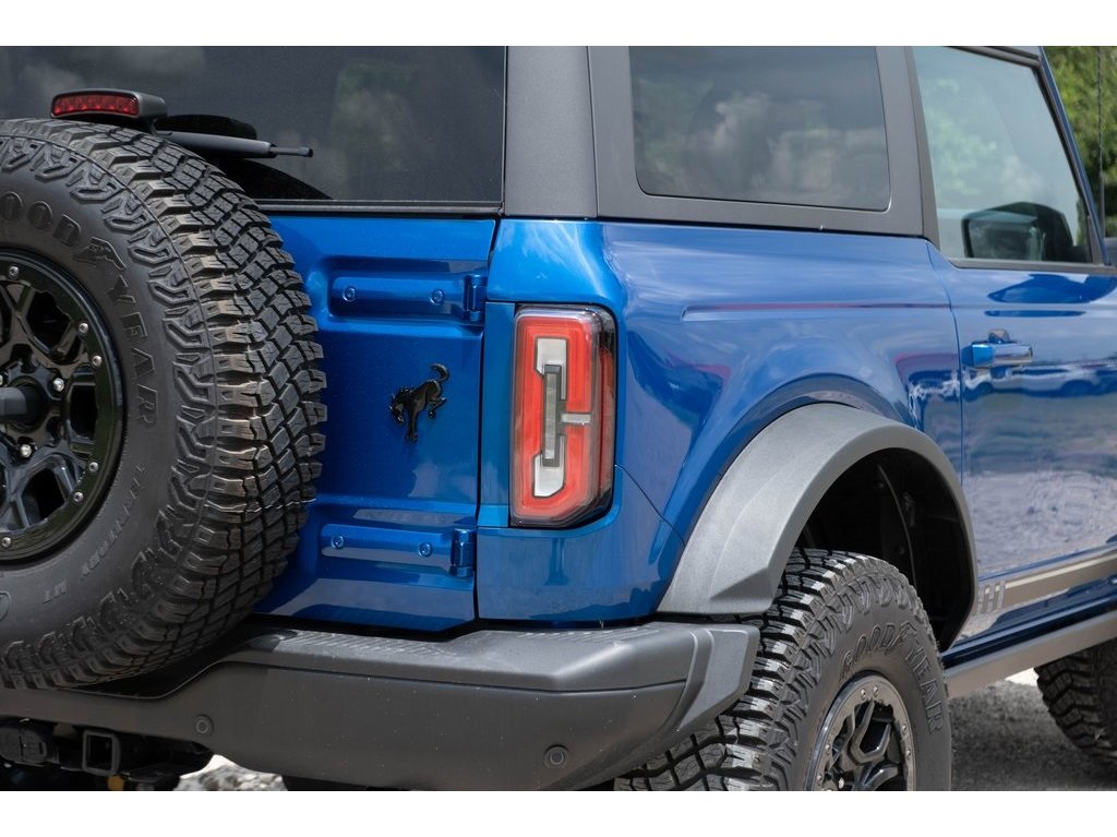 2021 Ford Bronco First Edition photo 7