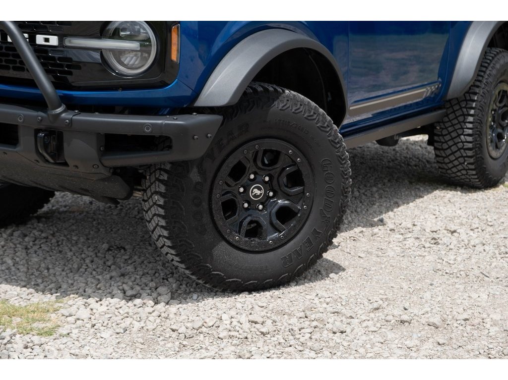 2021 Ford Bronco First Edition photo 8