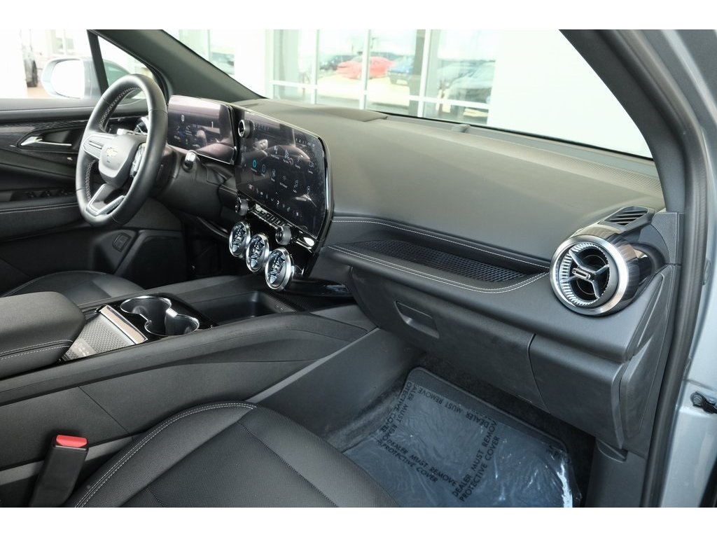 2024 Chevrolet Blazer EV photo 14