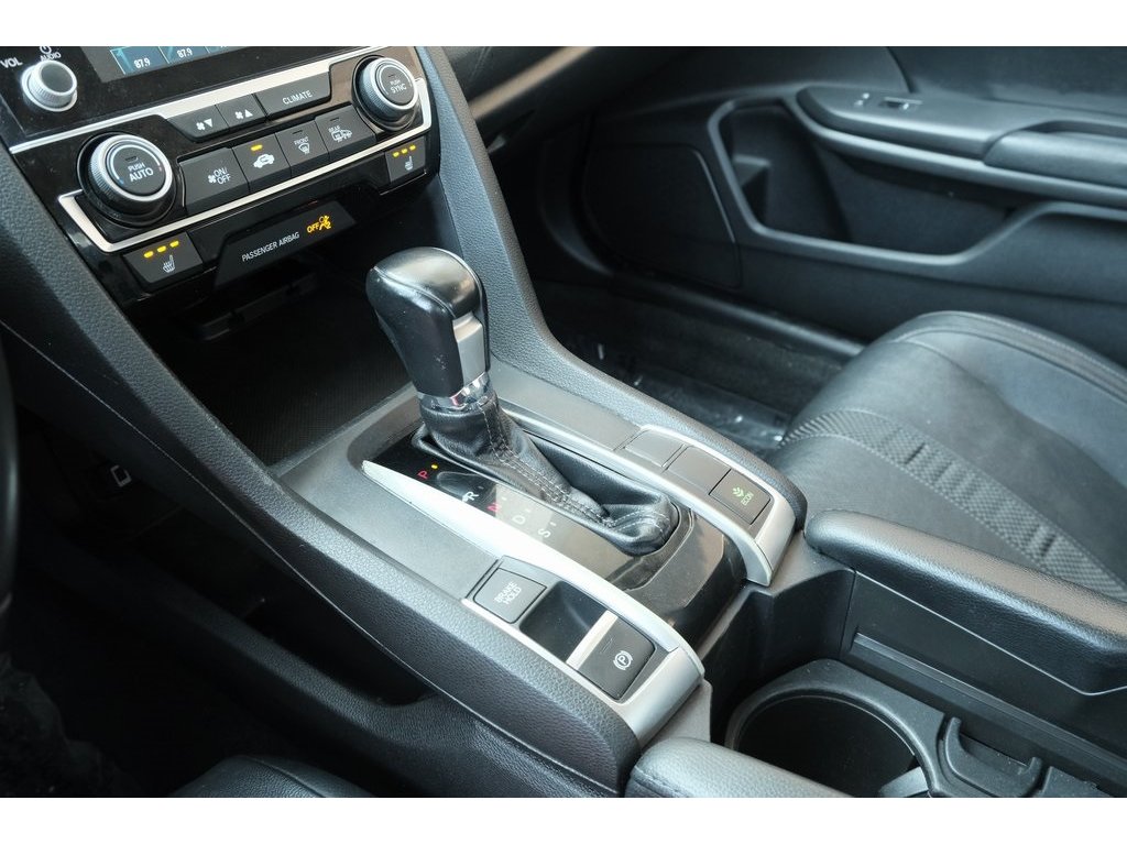 2020 Honda Civic Touring photo 19