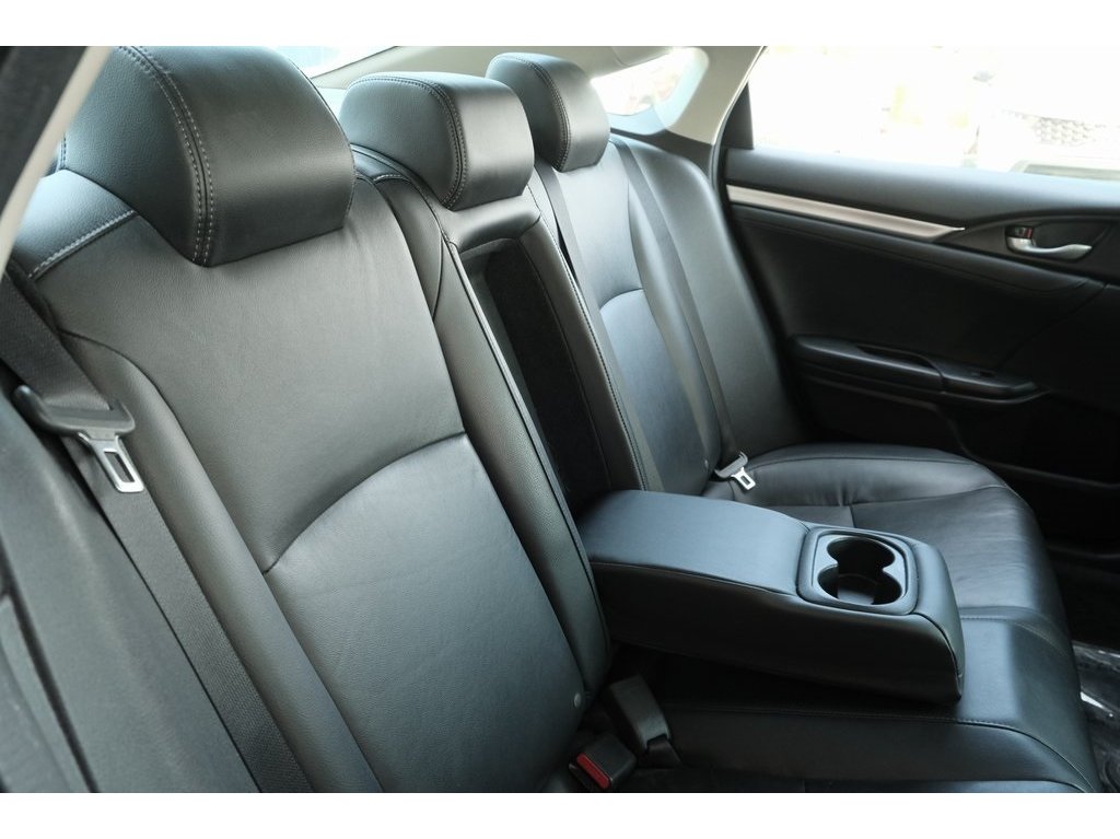 2020 Honda Civic Touring photo 27