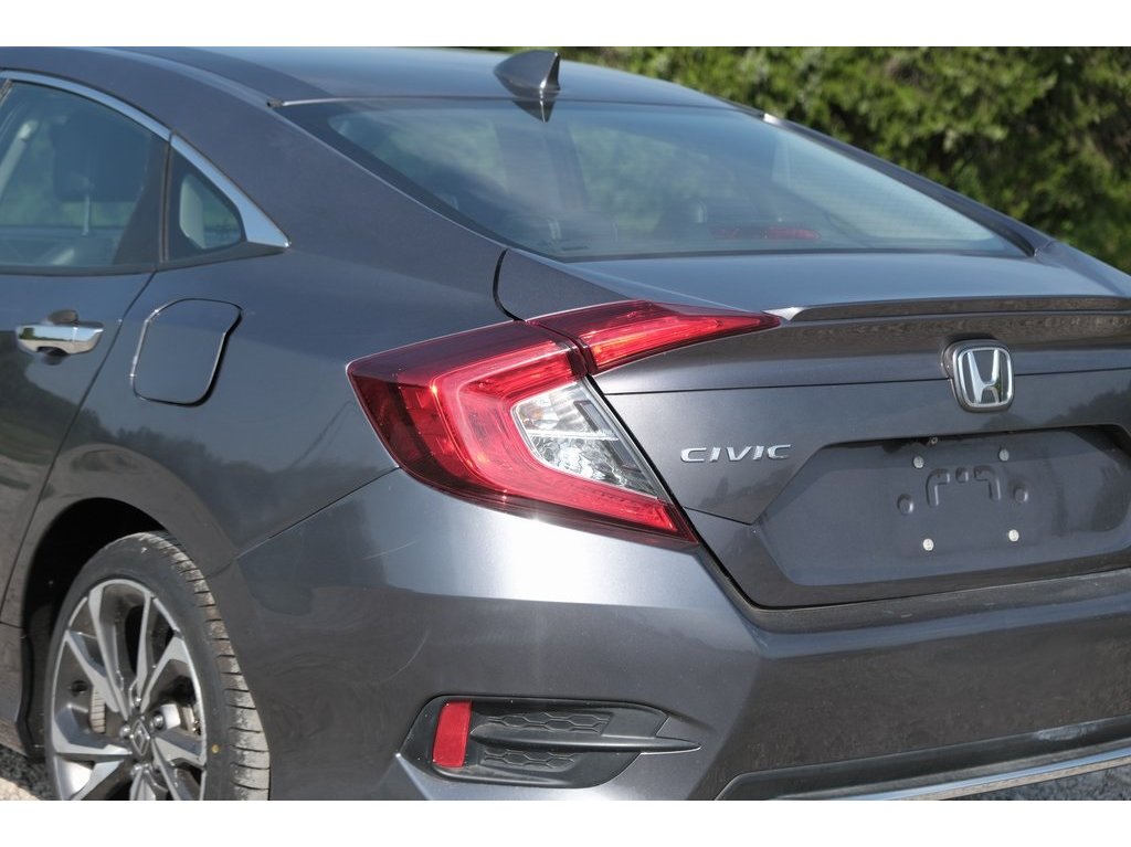 2020 Honda Civic Touring photo 30