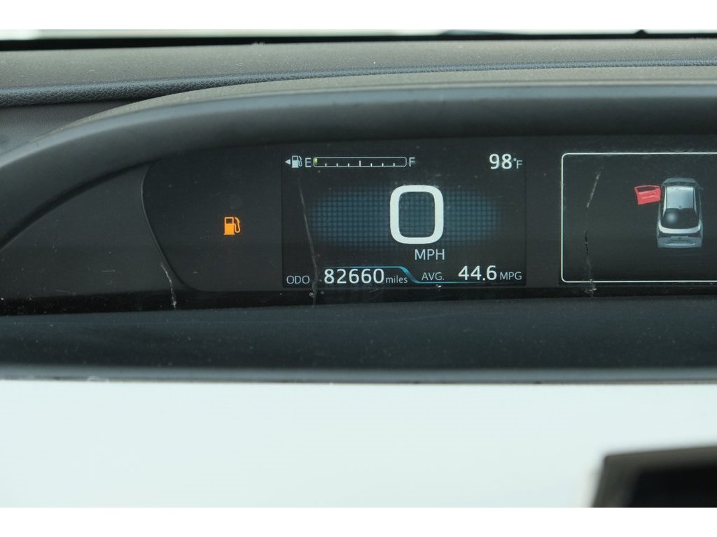 2021 Toyota Prius L photo 10