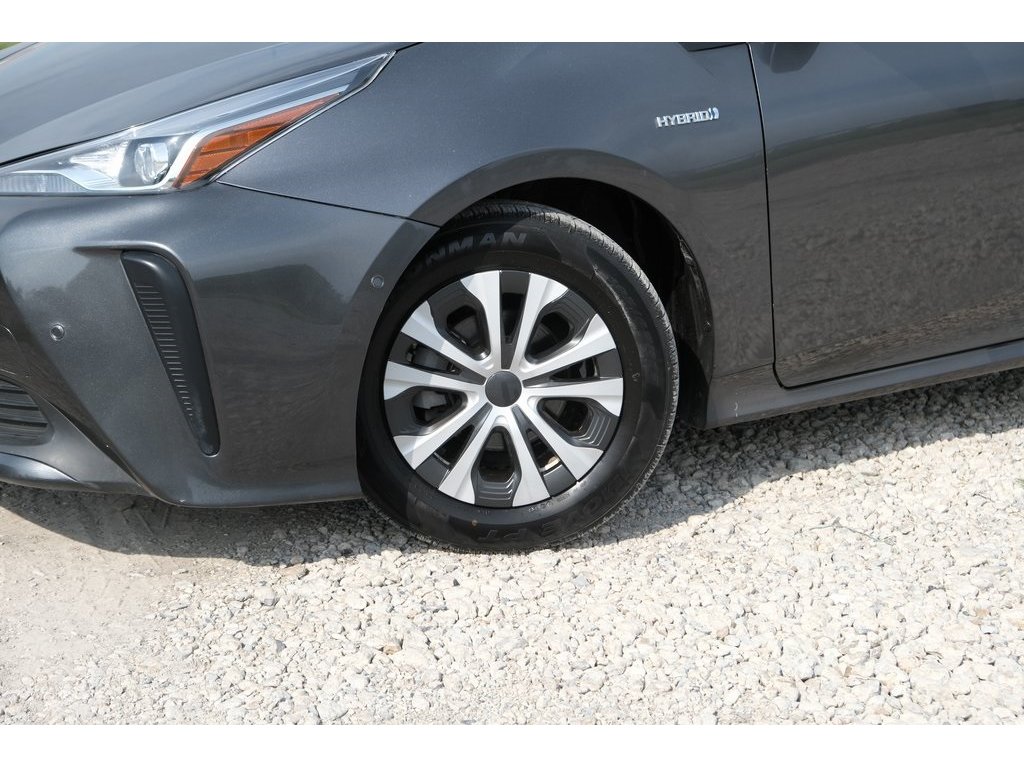 2021 Toyota Prius L photo 27