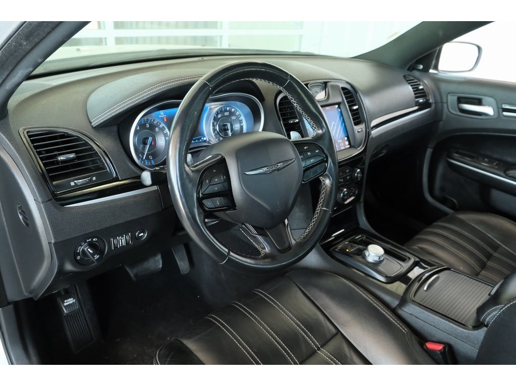2021 Chrysler 300 S photo 5