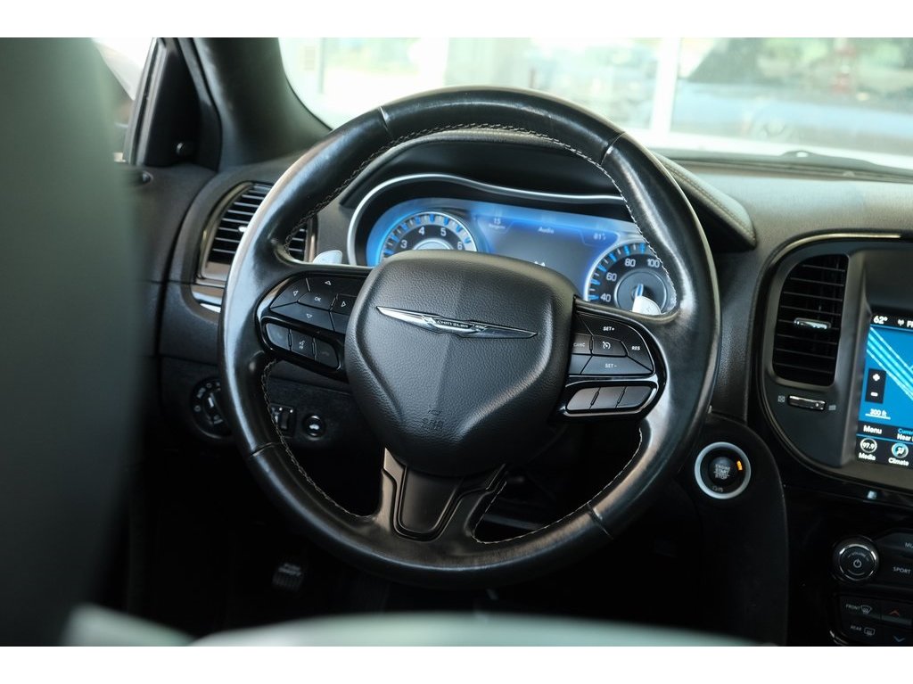 2021 Chrysler 300 S photo 7