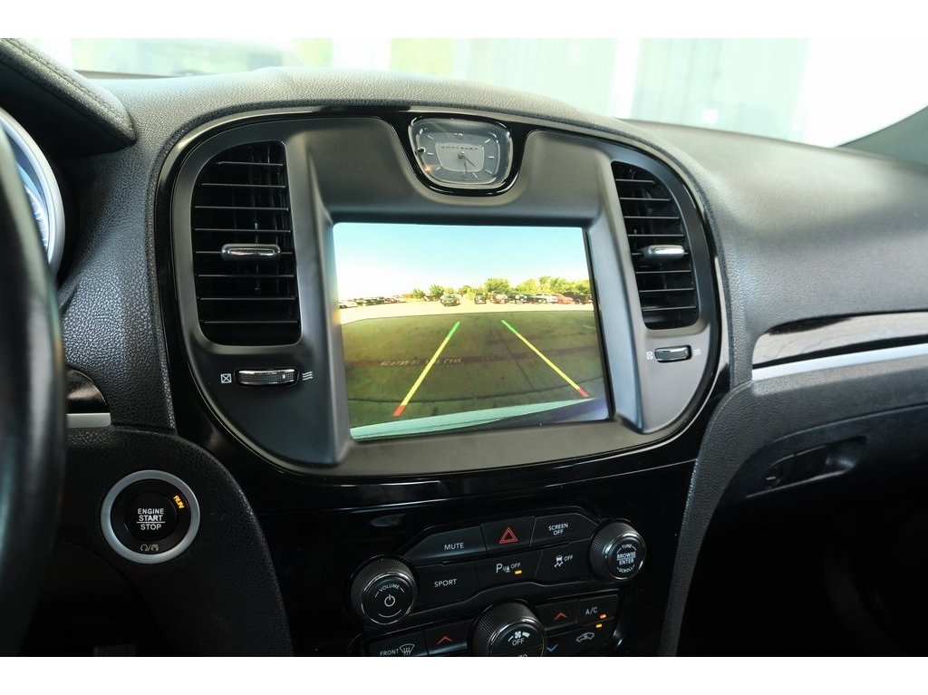 2021 Chrysler 300 S photo 18