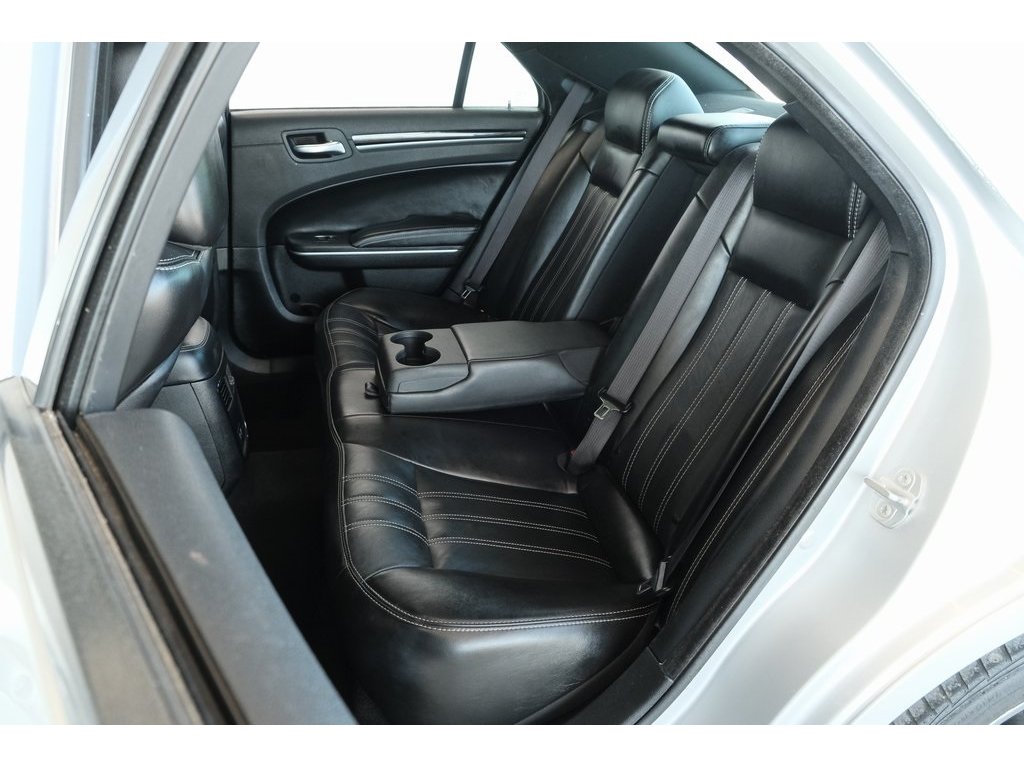2021 Chrysler 300 S photo 22