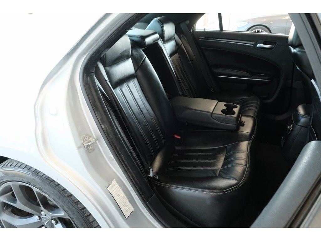 2021 Chrysler 300 S photo 24