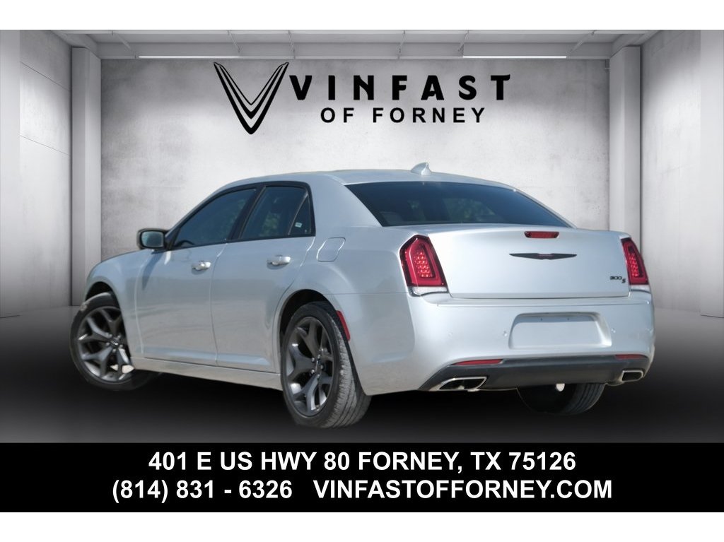 2021 Chrysler 300 S photo 35