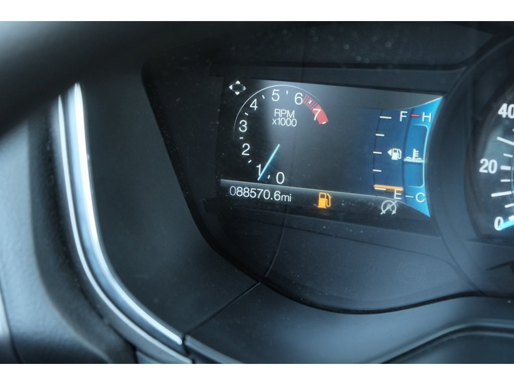 2020 Ford Fusion SE photo 11