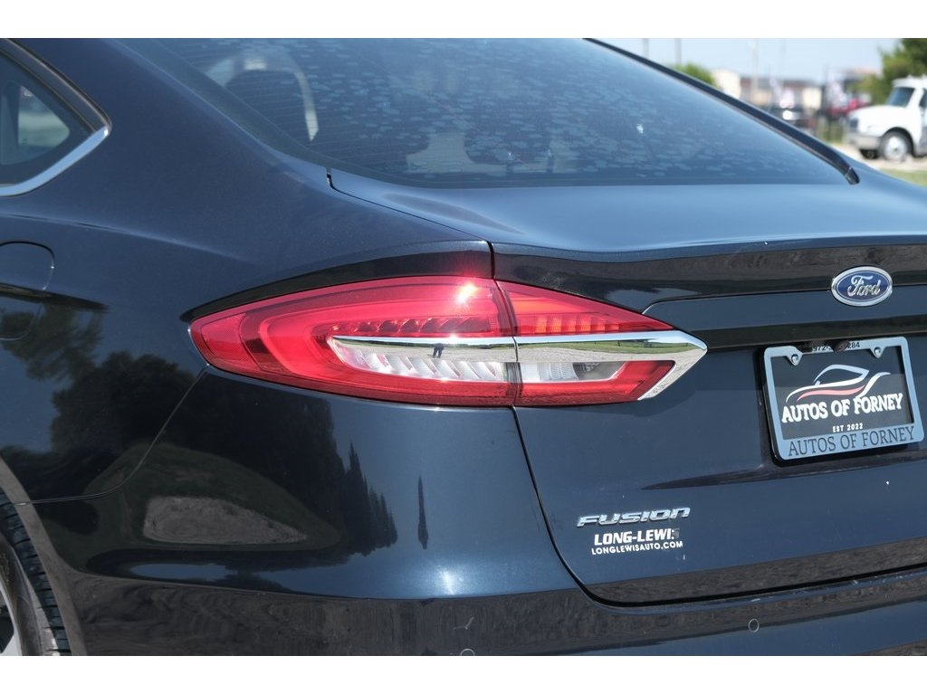 2020 Ford Fusion SE photo 27