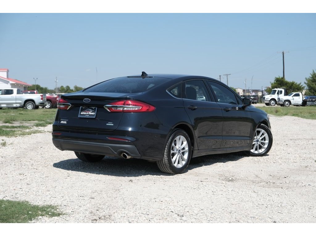 2020 Ford Fusion SE photo 30