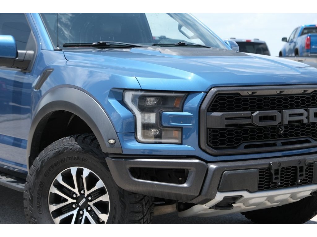 2019 Ford F-150 Raptor photo 34