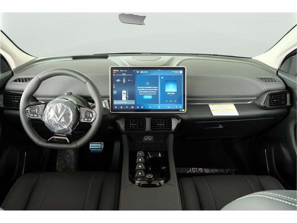 2025 VinFast VF 8 Eco - Photo 5