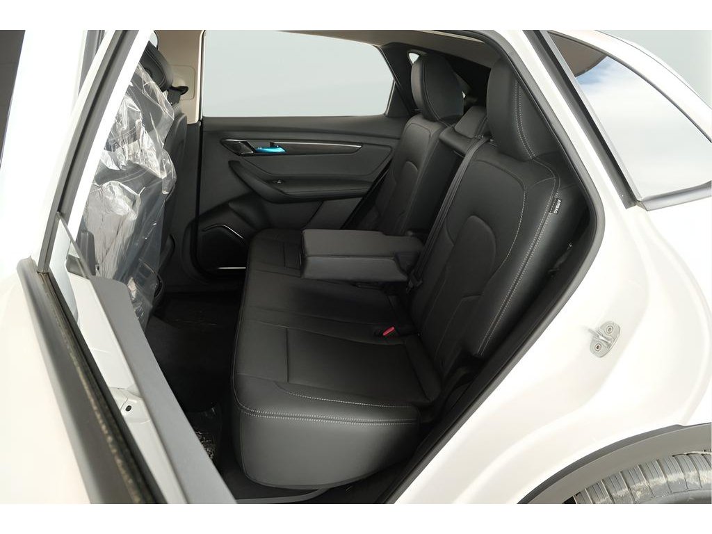 2025 VinFast VF 8 Eco - Photo 15