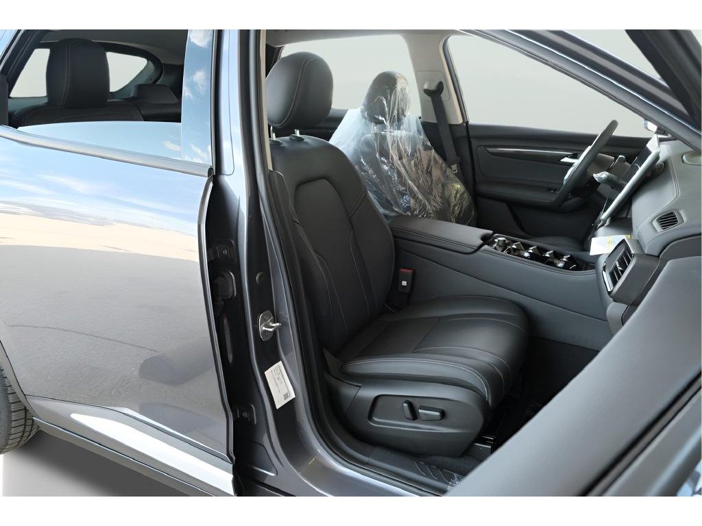 2025 VinFast VF 8 Eco - Photo 50