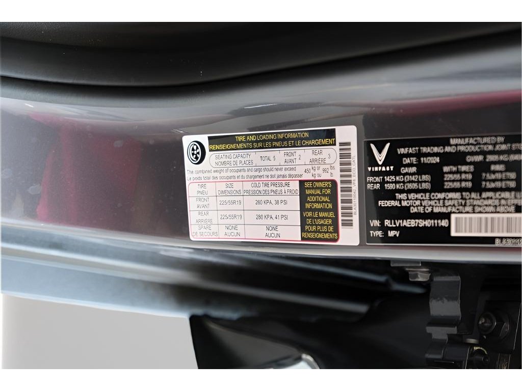 2025 VinFast VF 8 Eco - Photo 59