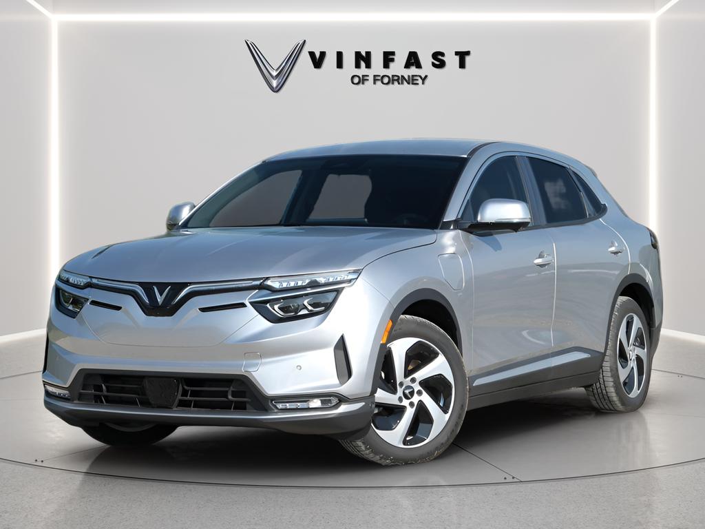 2025 VinFast VF 8 Eco's photo