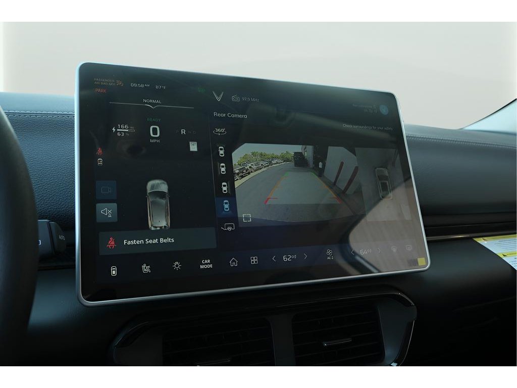 2025 VinFast VF 8 Eco - Photo 19