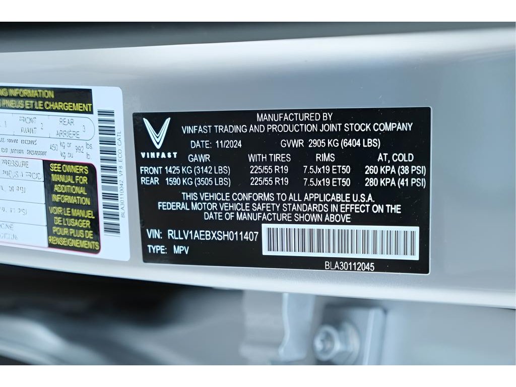 2025 VinFast VF 8 Eco - Photo 27