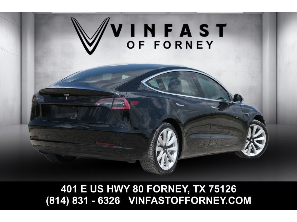 2019 Tesla Model 3 Mid Range photo 2