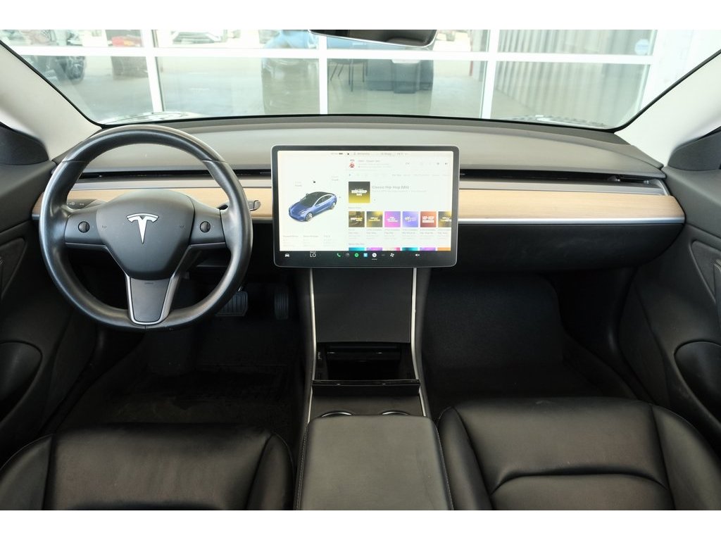 2019 Tesla Model 3 Mid Range photo 3