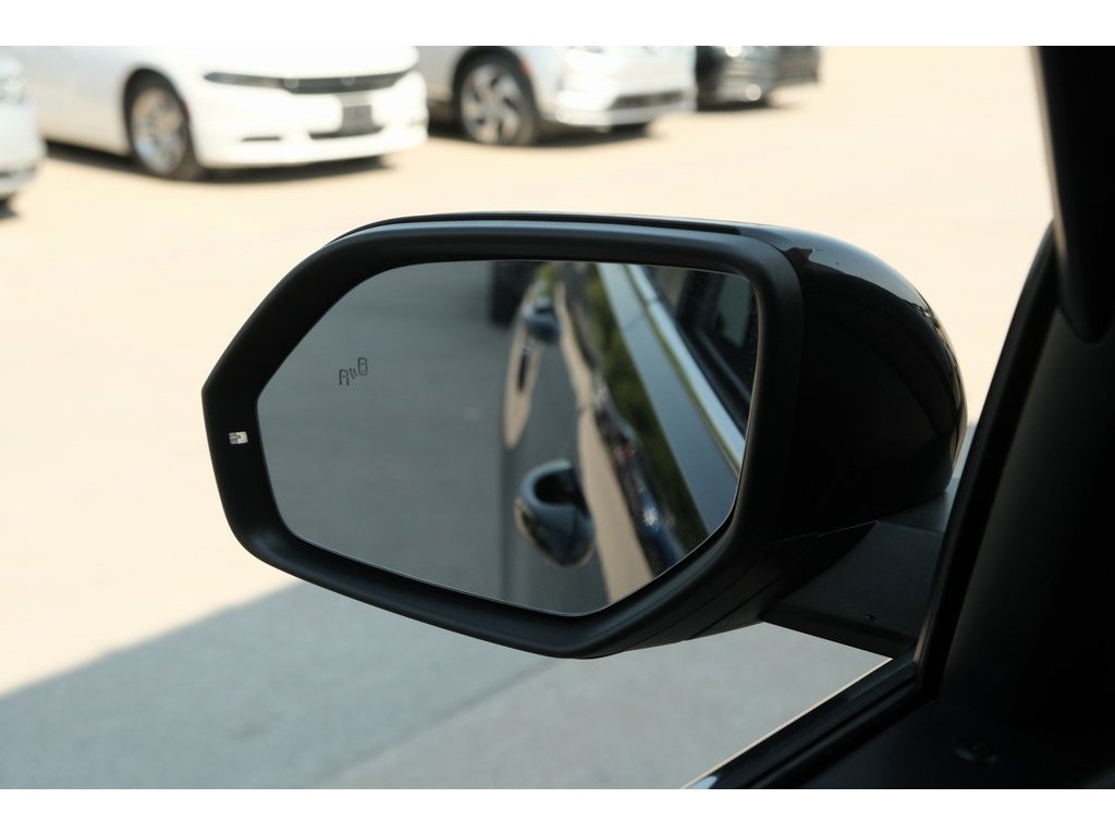 2022 Volkswagen Atlas SEL photo 3