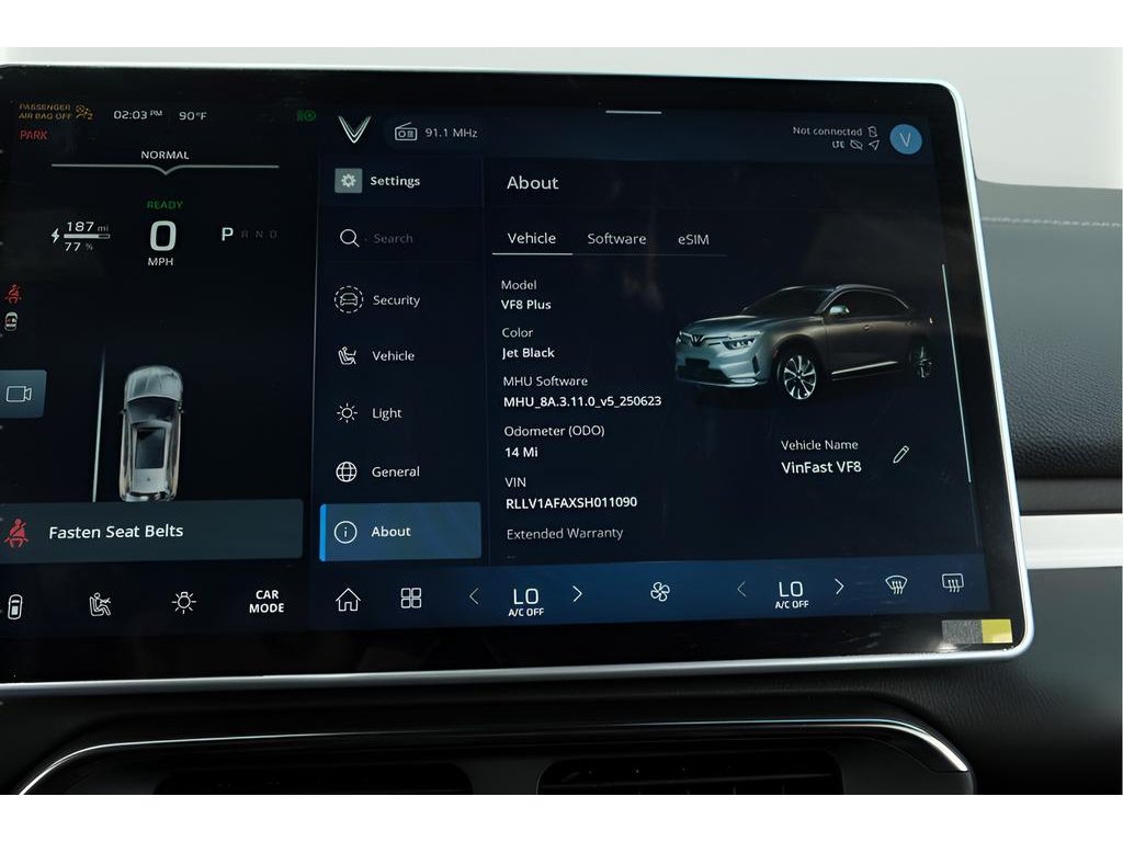 2025 VinFast VF 8 Plus - Photo 15