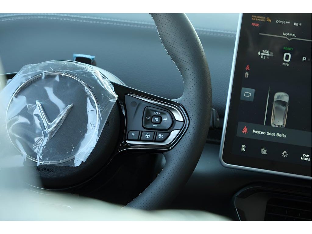 2025 VinFast VF 8 Eco - Photo 12