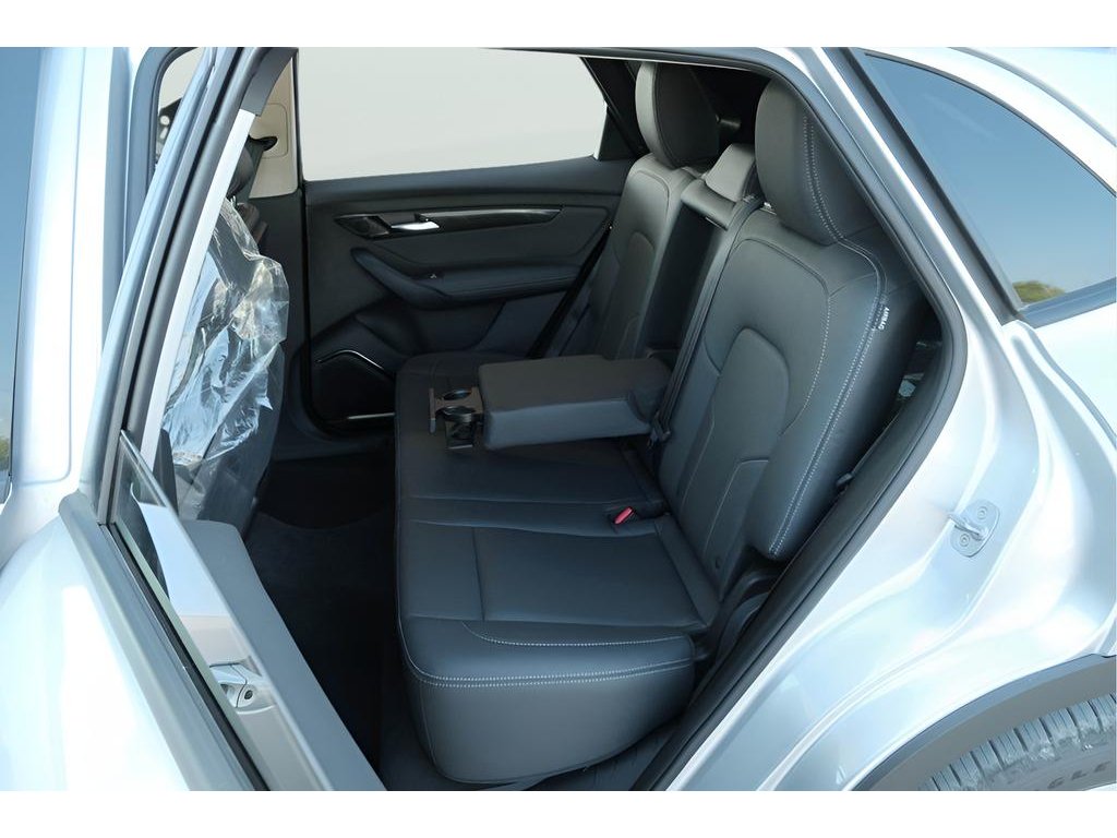 2025 VinFast VF 8 Eco - Photo 22