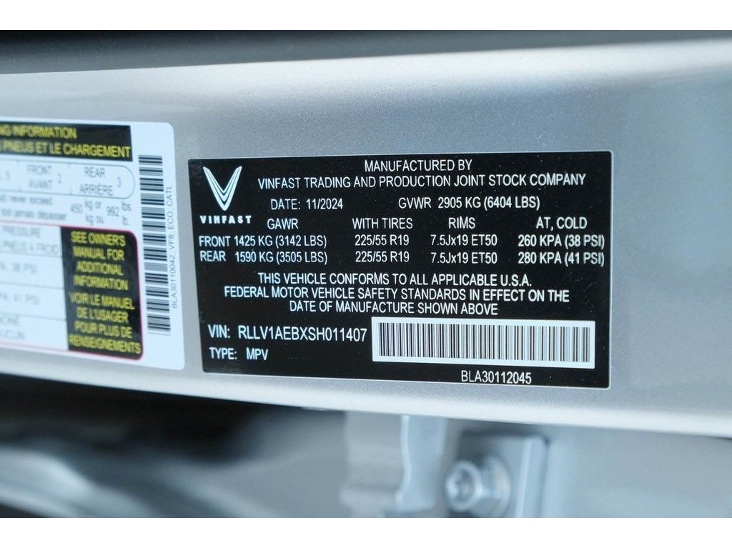 2025 VinFast VF 8 Eco - Photo 38