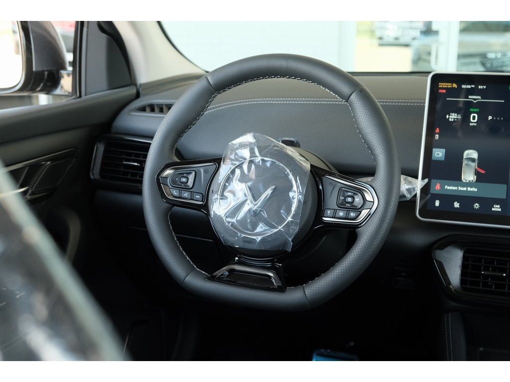 2025 Vinfast VF 8 8 photo 2