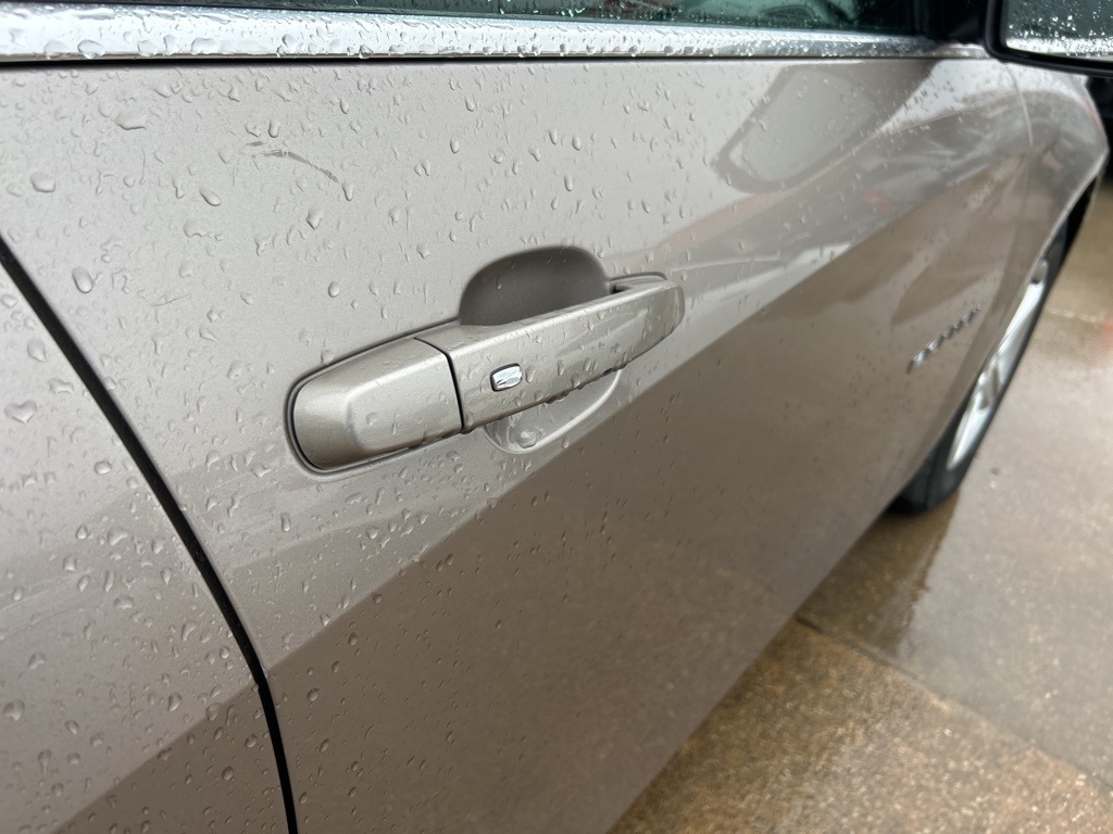 2023 Chevrolet Malibu 1LT photo 4