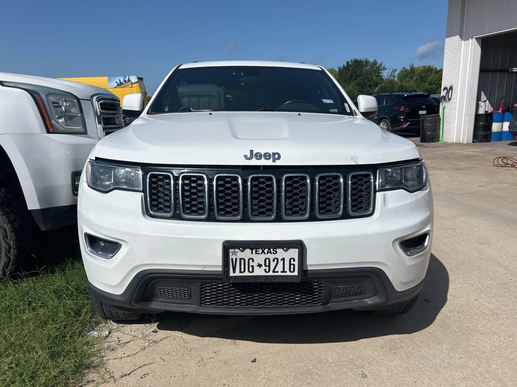 2018 Jeep Grand Cherokee Laredo photo 3