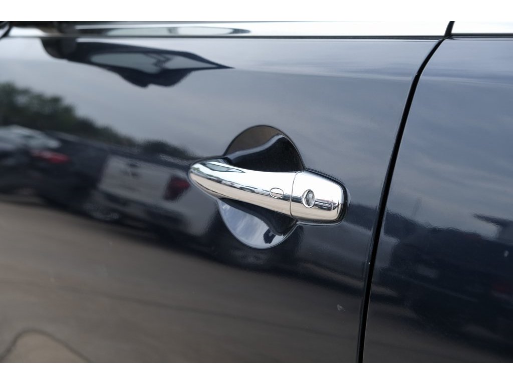 2020 Nissan Armada SL photo 4