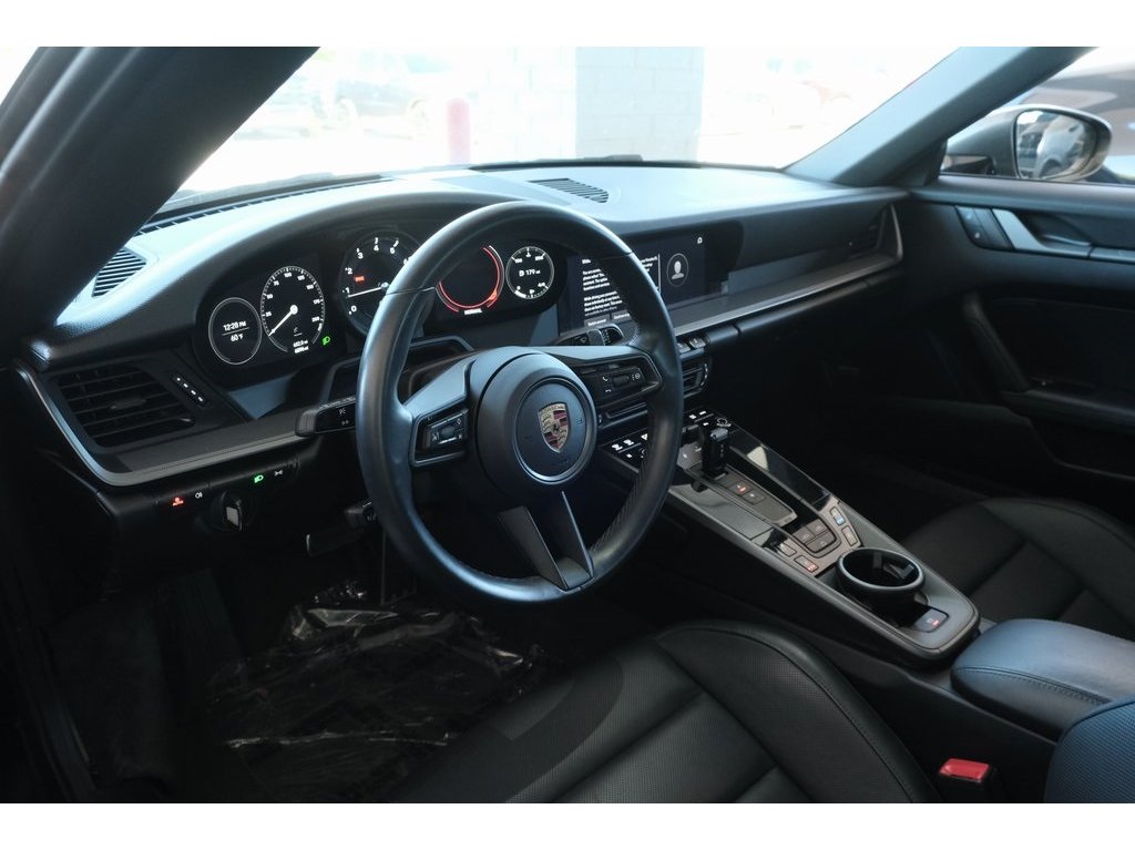 2024 Porsche 911 4 Cabriolet photo 4