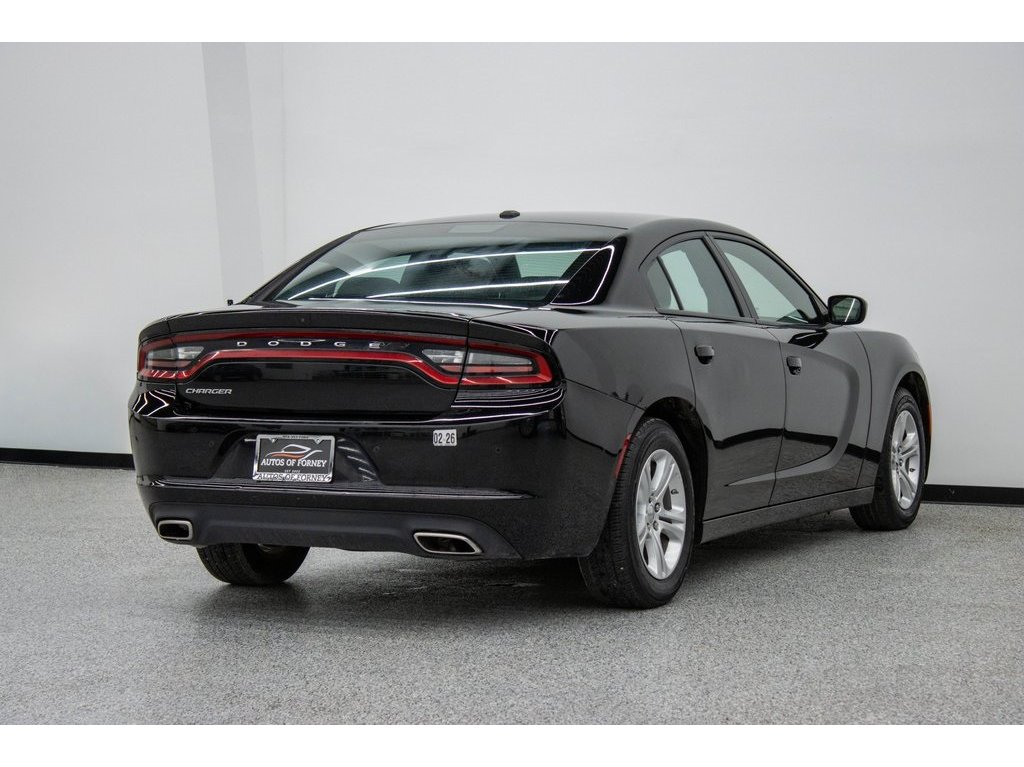 2022 Dodge Charger SXT photo 2