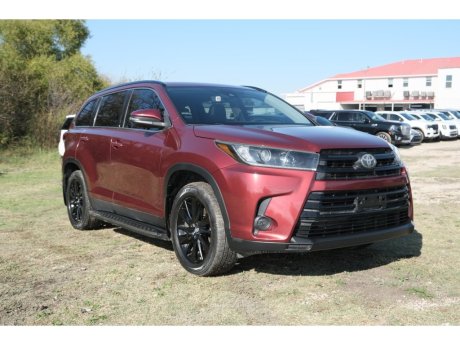 2019 Toyota Highlander SE 