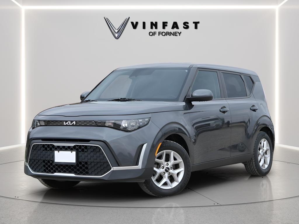 2024 Kia Soul LX's photo
