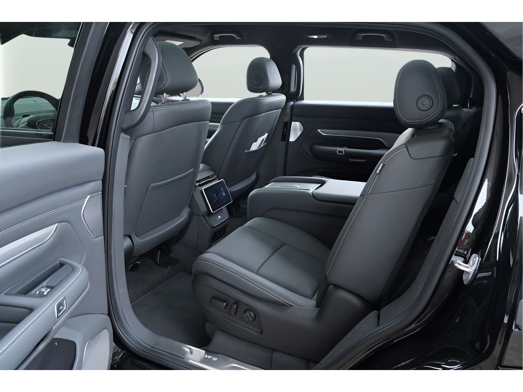 2024 VinFast VF 9 PLUS - Photo 21